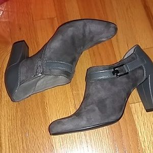 Aerosoles Gray Booties
